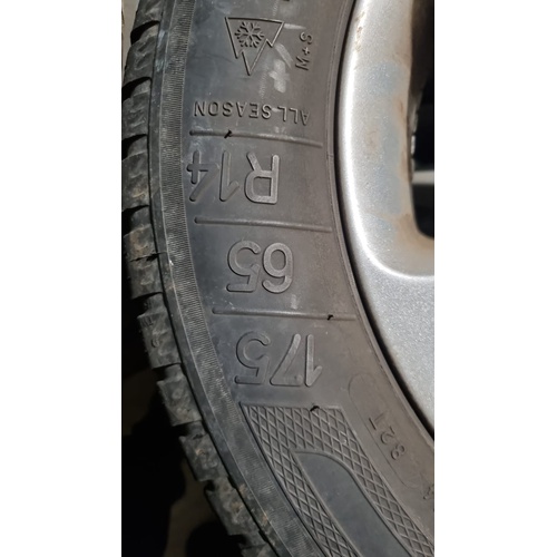 Coppia Ruote Complete Anteriori e Posteriori TOYOTA Yaris Serie (03>05) del 2003 - 2005