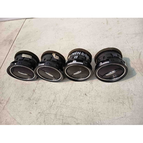 Bocchette Aria Cruscotto FORD Mondeo S. Wagon 6° Serie del 2007 - 2014