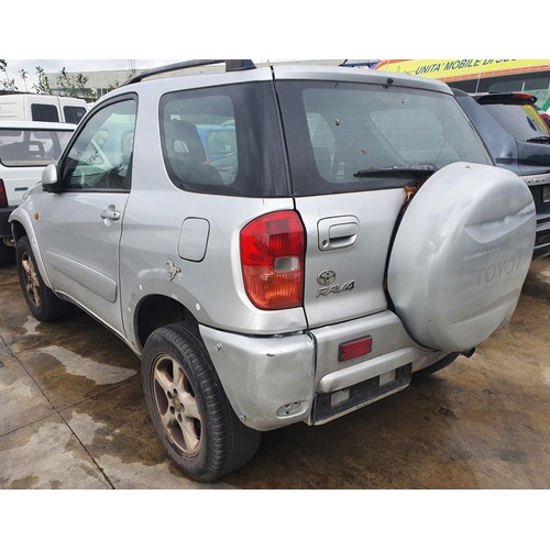 Ricambi usati Toyota Rav4 2.0 B del 2003