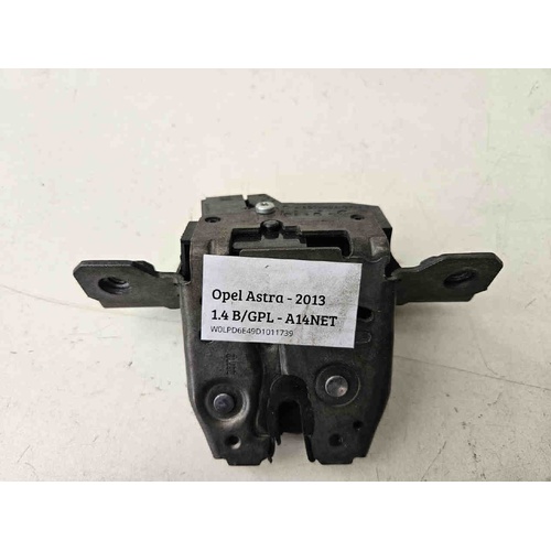 Serratura portellone posteriore OPEL Astra J 2° Serie del 2011