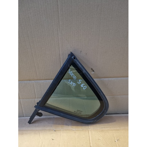 Vetro fisso posteriore SX VOLVO S60 1° Serie del 2000 - 2009
