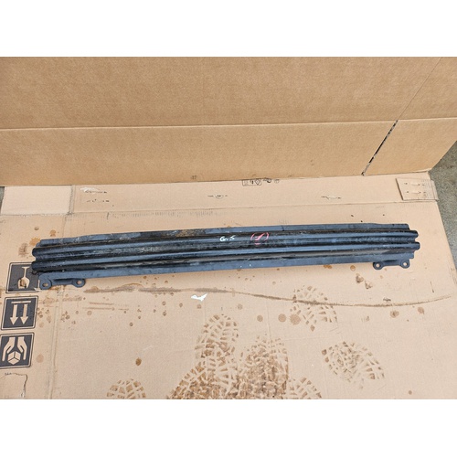 Rinforzo Paraurti anteriore VOLKSWAGEN Golf 5 Plus (04>13) del 2004 - 2013