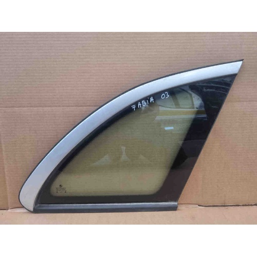Vetro fisso posteriore DX SKODA Fabia S. Wagon 1° Serie del 1999 - 2007