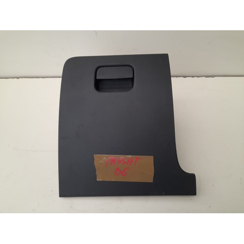 Vano portaoggetti VOLKSWAGEN Passat Variant 4° Serie del 2005 - 2010