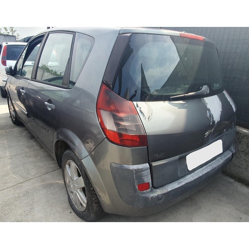 Ricambi usati Renault Megane Scenic 1.9 D del 2004