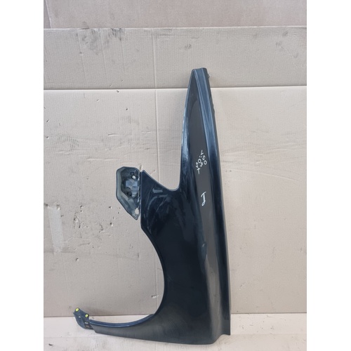 Parafango Anteriore Sinistro VOLVO V50 2° Serie del 2007 - 2012