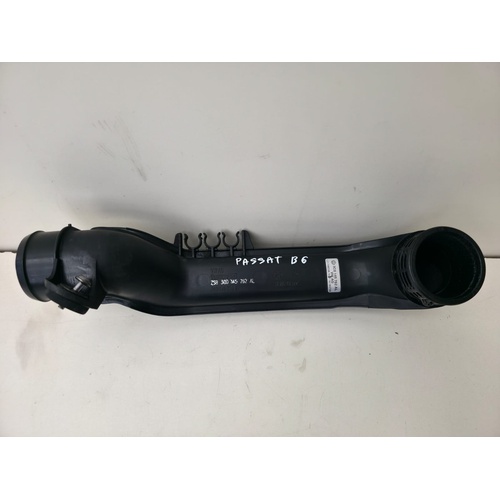 Tubo aspirazione filtro aria VOLKSWAGEN Passat Variant 4° Serie del 2005 - 2010