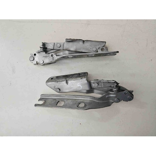 Cerniere cofano anteriore dx e sx VOLKSWAGEN Golf 5 Berlina (03>08) del 2003 - 2008