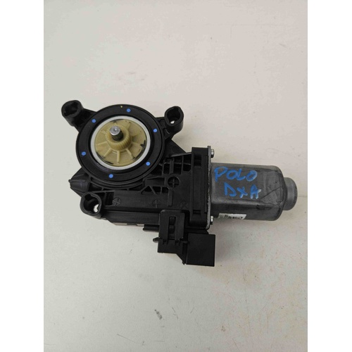 Motorino Alzavetro anteriore destra VOLKSWAGEN Polo 4° Serie del 2001 - 2009
