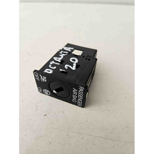 Interruttore airbag passeggero SKODA Octavia S.Wagon 5° Serie (5E5) (16>20) del 2016 - 2020