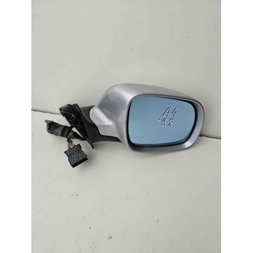 Specchietto Retrovisore Destro AUDI A4 Avant (8D) (97>00) del 1997 - 2000