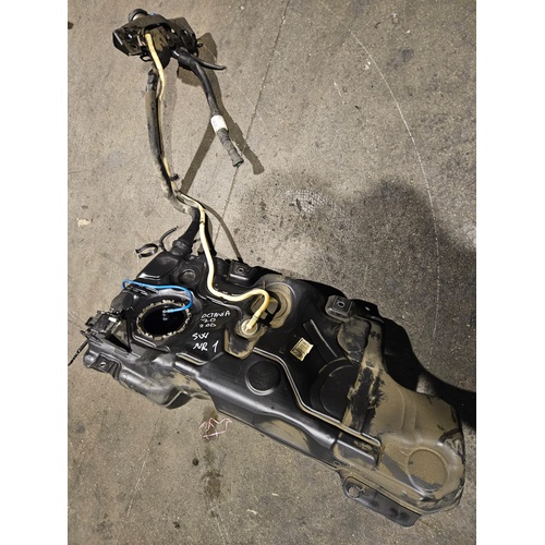 Serbatoio carburante SKODA Octavia S.Wagon 5° Serie (5E5) (16>) del 2016