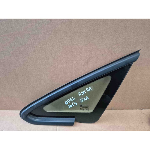 Vetro Fisso Lato Sinistro OPEL Astra J 2° Serie del 2011