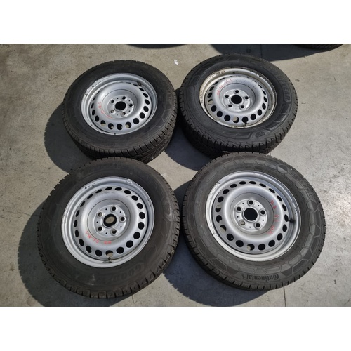 Coppia Ruote Complete Anteriori e Posteriori VOLKSWAGEN Transporter T5 4° Serie del 2009