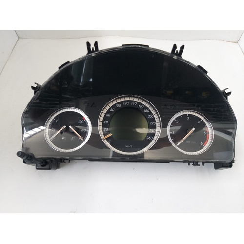 Quadrostrumenti Mercedes Classe C del 2008 2.2 Diesel