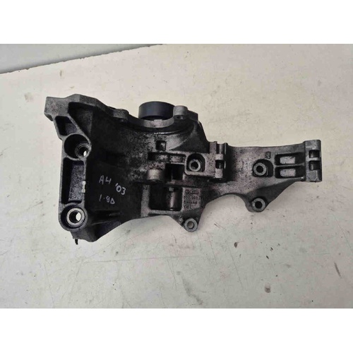 Supporto alternatore AUDI A4 Avant (8E) (00>04) del 2000 - 2004