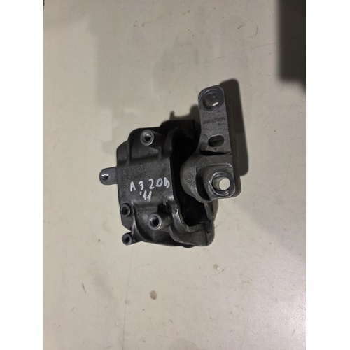 Supporto motore AUDI A3 Serie (8P1) (08>12) del 2008 - 2012