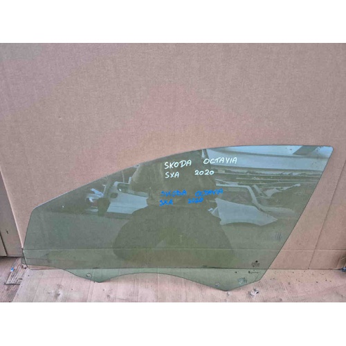 Vetro scendente anteriore sinistro SKODA Octavia S.Wagon 5° Serie (5E5) (16>20) del 2016 - 2020