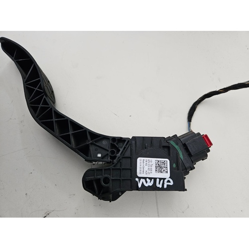 Pedale acceleratore VOLKSWAGEN Up Serie (122) (16>) del 2016