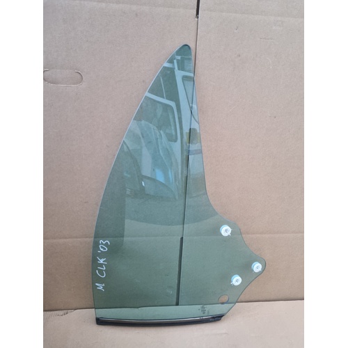 Vetro scendente posteriore destro MERCEDES CLK Cabrio W209 del 2003