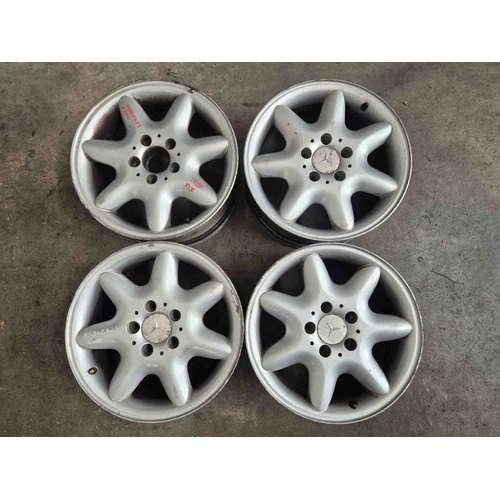 Cerchi in lega MERCEDES Classe C Berlina W203 (00>04) del 2000 - 2004