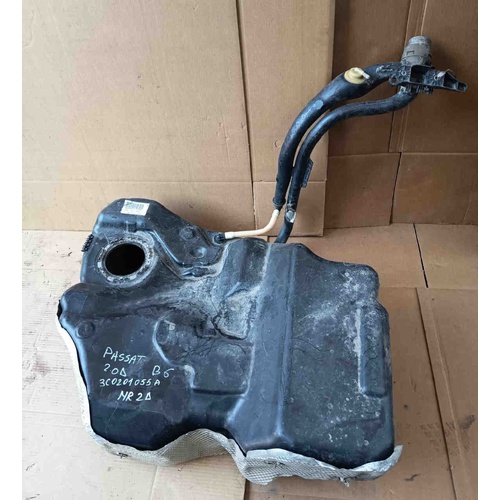 Serbatoio carburante VOLKSWAGEN Passat Berlina 4° Serie del 2005 - 2010