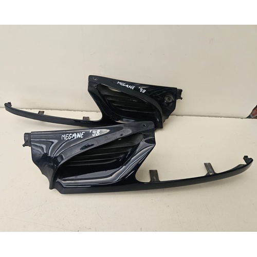 Mascherina anteriore RENAULT Megane l Serie (96>99) del 1996 - 1999