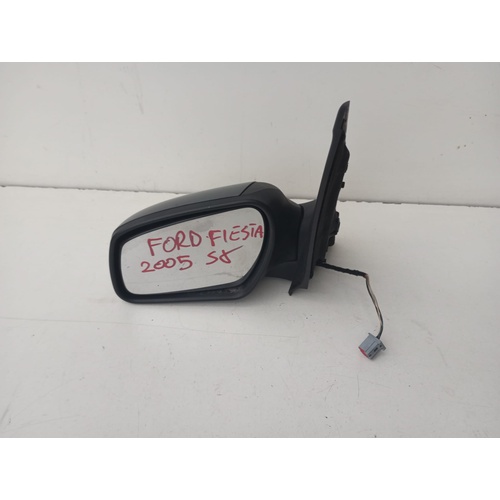 Specchietto Retrovisore Sinistro FORD Fiesta 4° Serie del 2002 - 2005