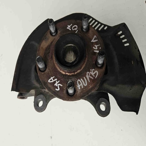 Mozzo ruota Anteriore Sinistra TOYOTA Auris Serie (E150) (07>12) del 2007 - 2012