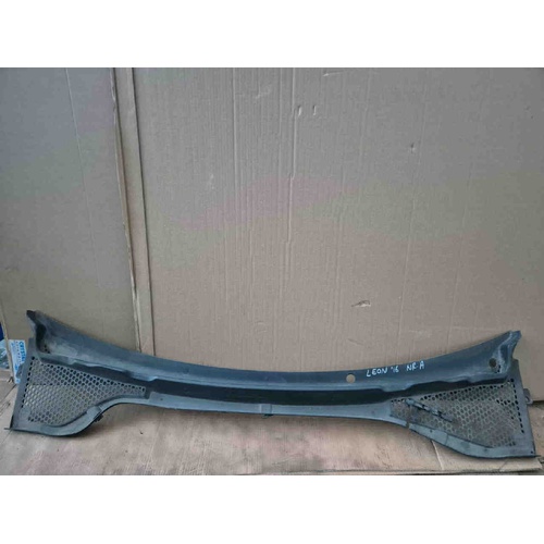 Griglia Gocciolatoio ant. SEAT Leon 4° Serie del 2013