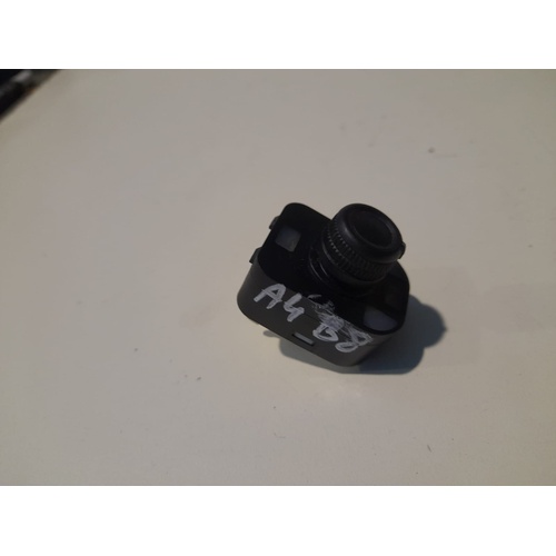 Pulsante Interruttore manopola ESP AUDI A4 Avant (B8) (11>15) del 2011 - 2015