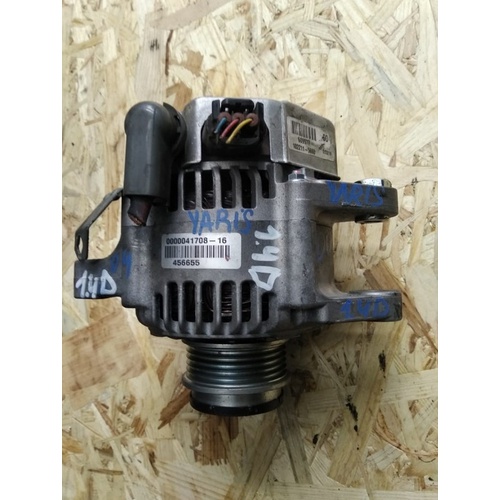 Alternatore Toyota Yaris del 2004