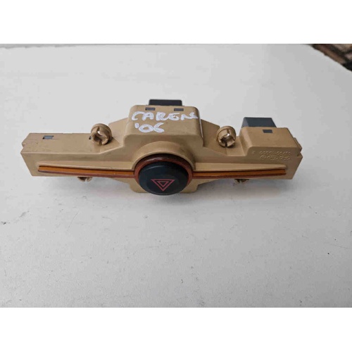 Pulsante Quattro 4 frecce KIA Carens 1° Serie del 2002 - 2006