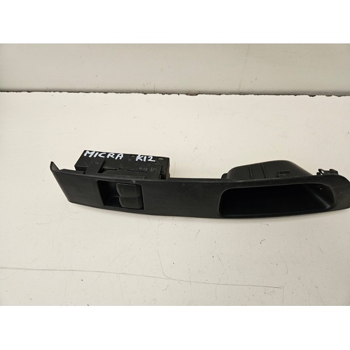 Pulsantiera anteriore sinistra Guida NISSAN Micra 3° Serie del 2000 - 2003