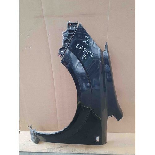 Parafango Anteriore Sinistro OPEL Zafira B del 2005 - 2008