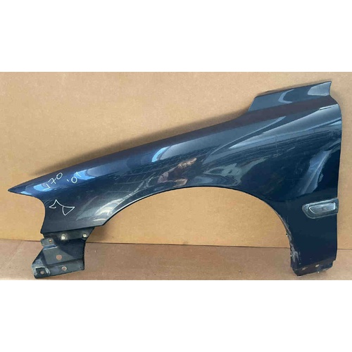 Parafango Anteriore Destro VOLVO V70 2° Serie del 2000 - 2007