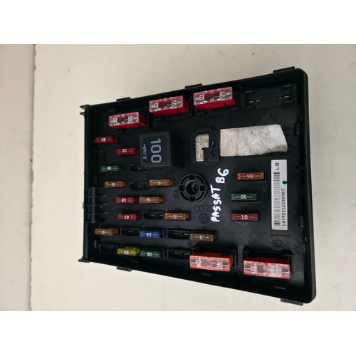 Centralina porta fusibili VOLKSWAGEN Passat Variant 4° Serie del 2005 - 2010
