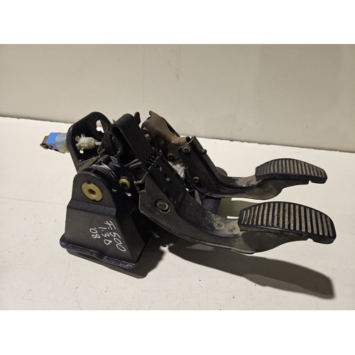 Pedaliera Freno + frizione FIAT 500 Serie del 2007 - 2014