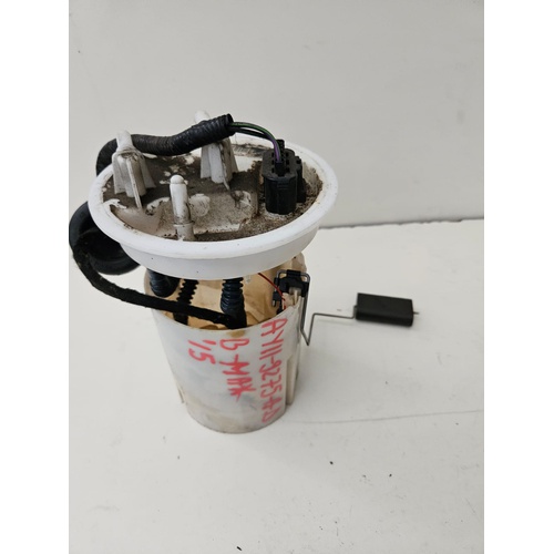 Pompa Carburante FORD B - Max Berlina del 2012