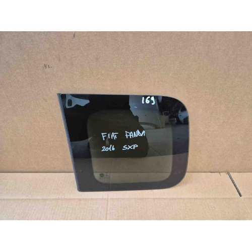 Vetro fisso posteriore SX FIAT Panda 3° Serie del 2012