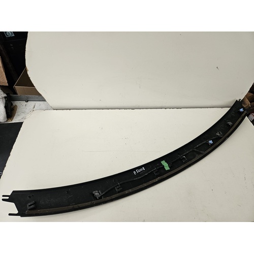 Copertura in plastica staffa cofano ant PEUGEOT 5008 1° Serie del 2009