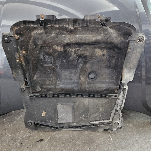 Riparo sotto motore DACIA Sandero Serie STEPWAY del 2012