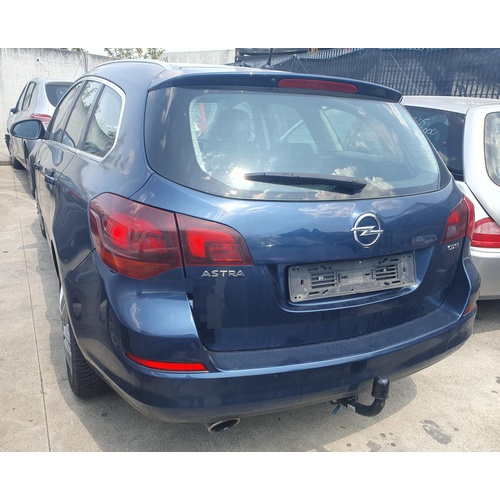 Ricambi usati Opel Astra 2.0 D del 2011