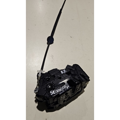Serratura Anteriore Destra VOLKSWAGEN Scirocco Serie (137) (08>14) del 2008 - 2014