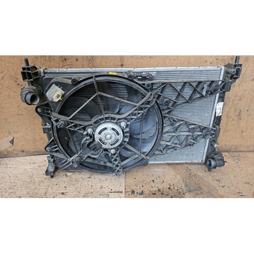 Radiatore acqua FIAT Bravo 2° Serie del 2007 - 2010