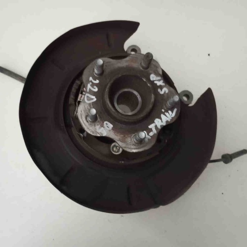 Mozzo Posteriore Sinistro NISSAN X-Trail 1° Serie del 2001 - 2007