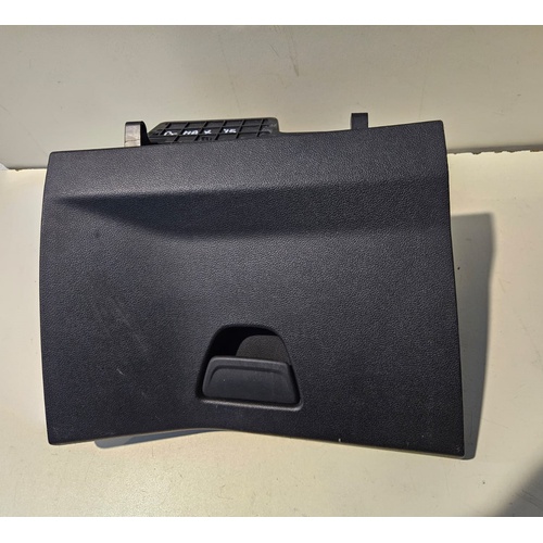 Vano portaoggetti FORD B - Max Berlina del 2012