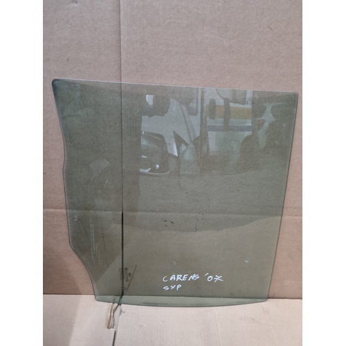 Vetro scendente posteriore Sinistro KIA Carens 2° Serie del 2006