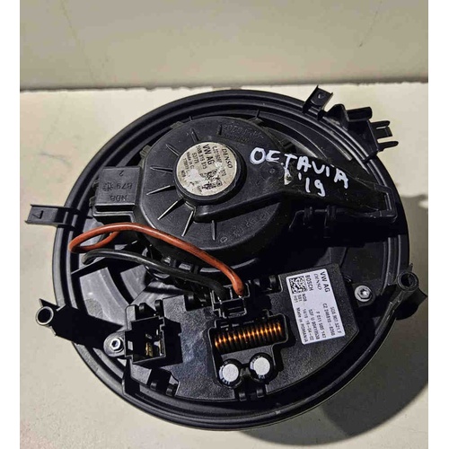 Motorino riscaldamento SKODA Octavia S.Wagon 5° Serie (5E5) (16>20) del 2016 - 2020