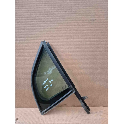 Vetro Fisso Lato Sinistro CITROEN DS3 Serie (09>) del 2009